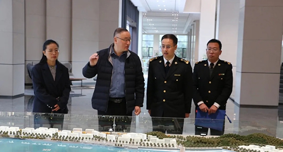 邵阳海关关长洪壮一行调研CC网投集团